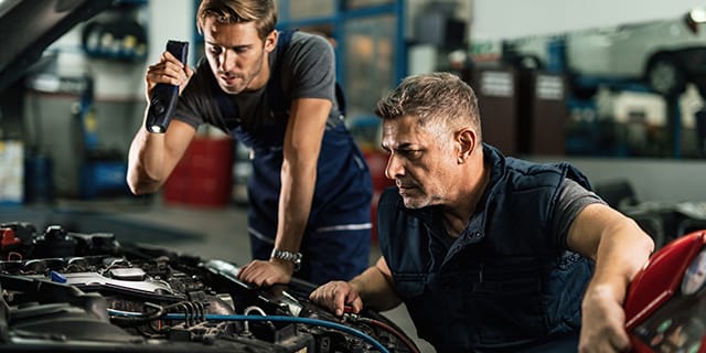 Страхование «Для тех, кто важен» - КАСКО Ремонт у дилера